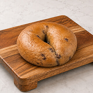 Cinnamon raisin bagel